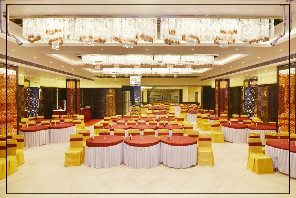 Hotel Millennium Ґувахаті Екстер'єр фото